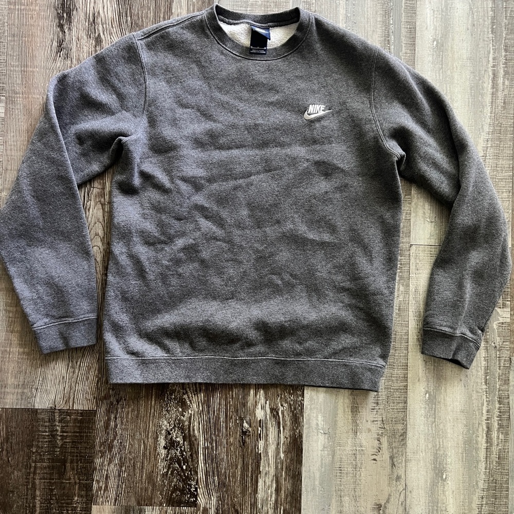 Nike Gray Crewneck Sweater with Iconic Swoosh Size Medium - Picture 1 of 4